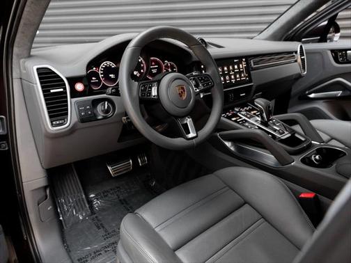 2023 Porsche Cayenne Turbo