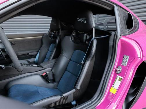 2024 Porsche 718 Cayman GT4 RS
