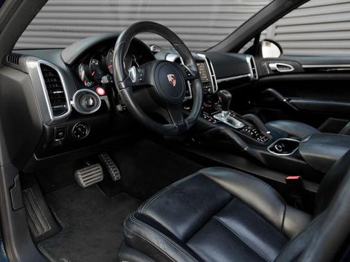 2013 Porsche Cayenne S