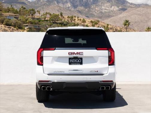 2025 GMC Yukon 4WD AT4
