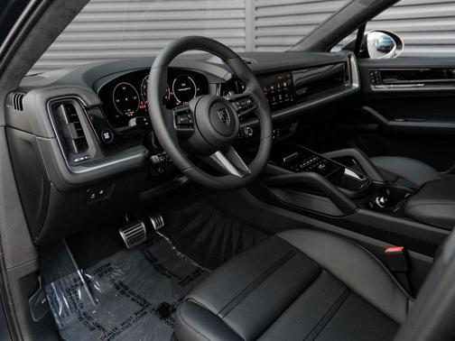 2025 Porsche Cayenne Cayenne Turbo E-Hybrid