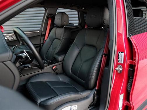 2023 Porsche Macan GTS