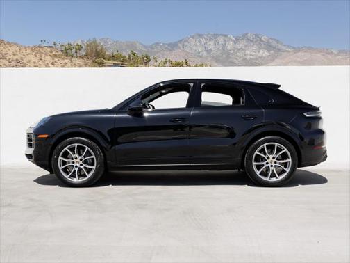 2024 Porsche Cayenne Base (Tiptronic)