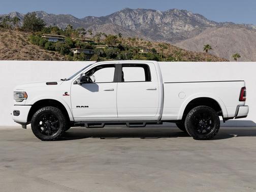 2021 RAM 3500 Laramie Crew Cab 4x4 6'4' Box