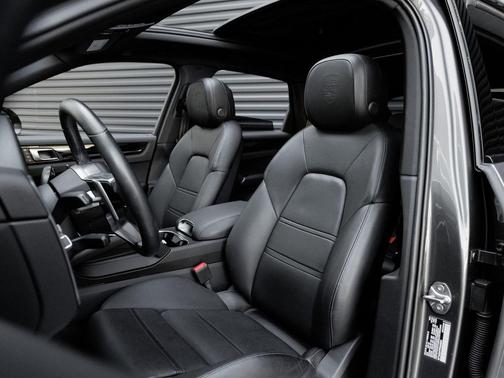 2023 Porsche Cayenne Cayenne