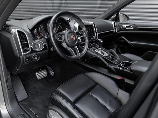 2017 Porsche Cayenne S