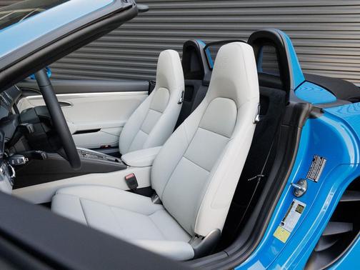 2025 Porsche 718 Boxster 
