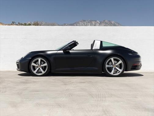 2024 Porsche 911 Targa 4S