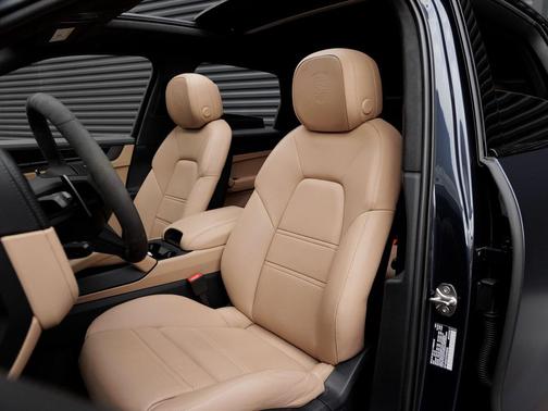 2026 Porsche Cayenne GTS