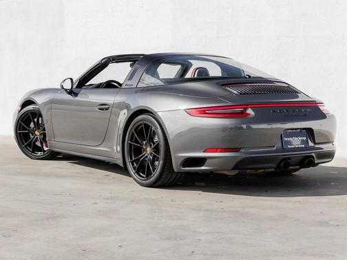 2017 Porsche 911 Targa 4S