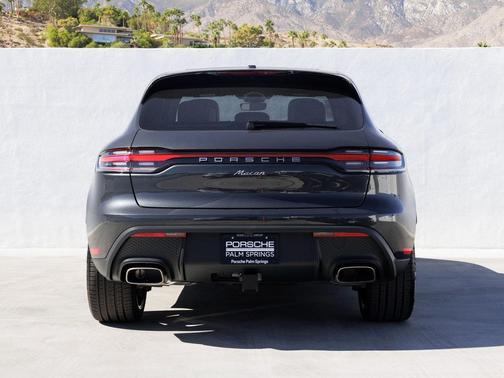 2026 Porsche Macan 