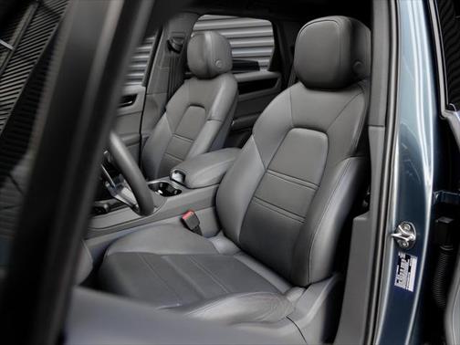 2019 Porsche Cayenne Base