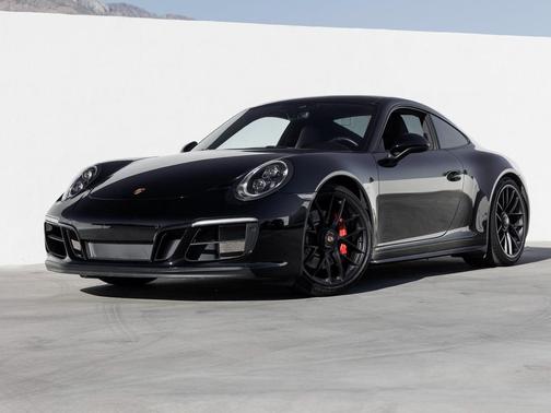 2019 Porsche 911 Carrera GTS
