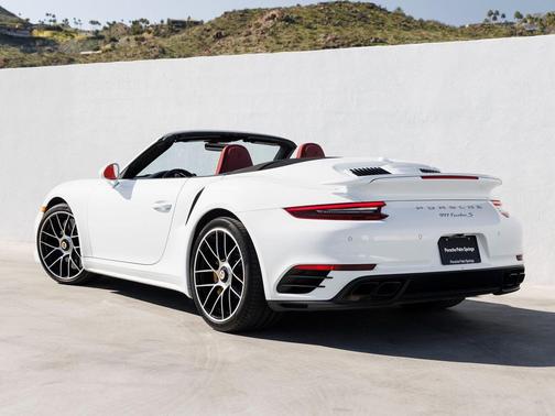 2019 Porsche 911 Turbo S