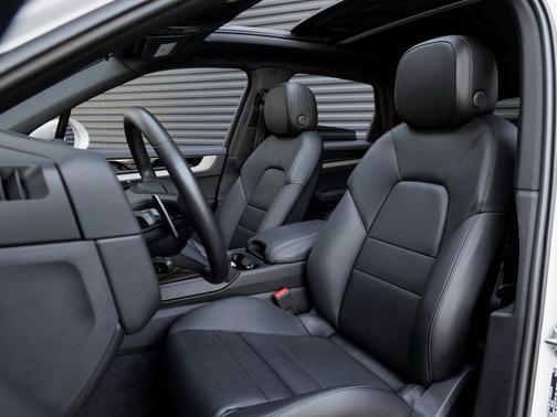 2025 Porsche Cayenne Cayenne