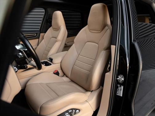 2020 Porsche Cayenne E-Hybrid S
