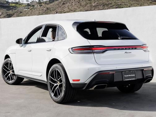 2025 Porsche Macan T