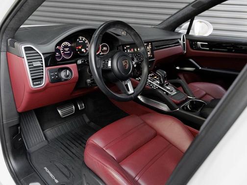 2023 Porsche Cayenne Turbo