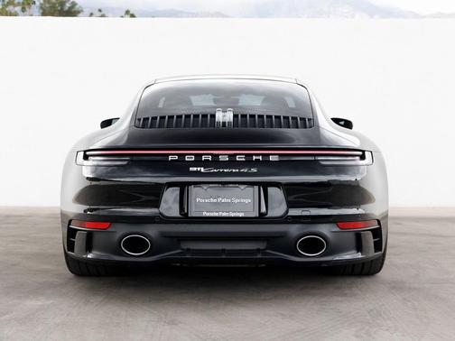 2024 Porsche 911 Carrera 4S