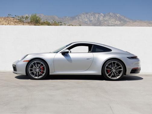 2020 Porsche 911 Carrera S