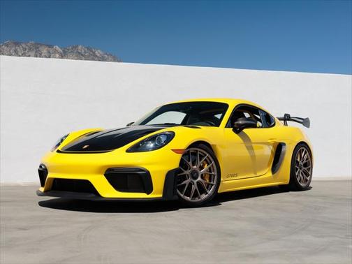2023 Porsche 718 Cayman GT4 RS