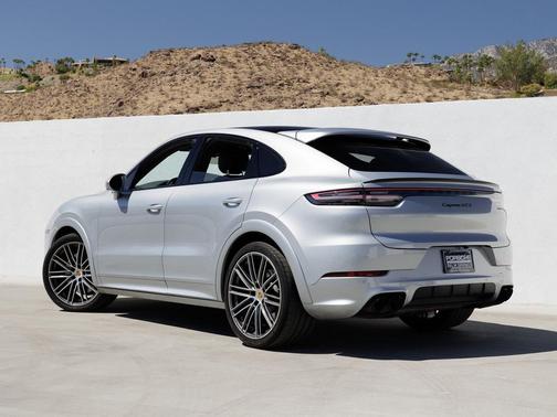 2021 Porsche Cayenne GTS