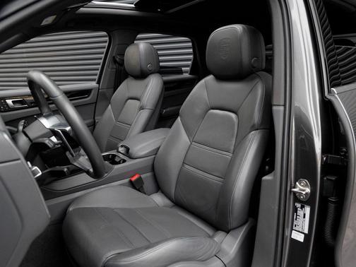 2023 Porsche Cayenne Cayenne