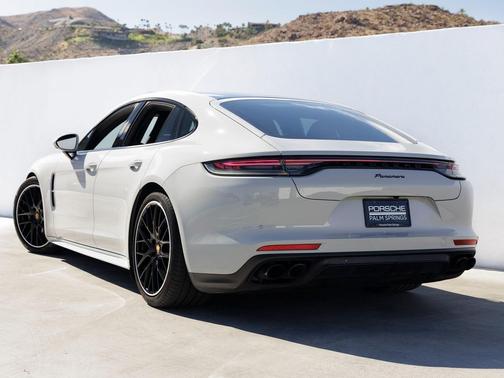 2023 Porsche Panamera Platinum Edition