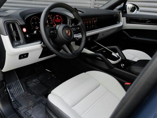 2025 Porsche Cayenne Cayenne
