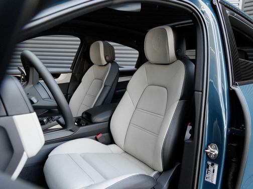 2025 Porsche Cayenne Cayenne