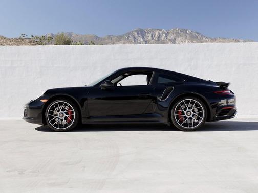 2019 Porsche 911 Turbo