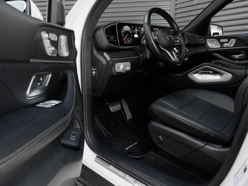 2023 Mercedes-Benz GLS 450 4MATIC