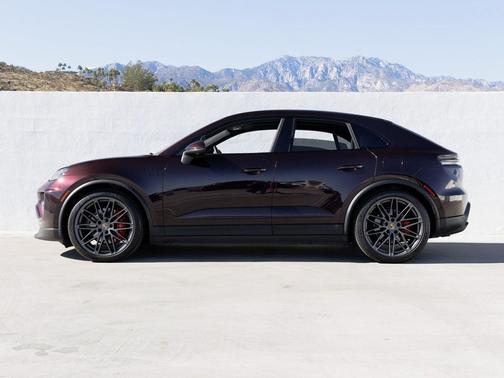 2025 Porsche Macan 4S