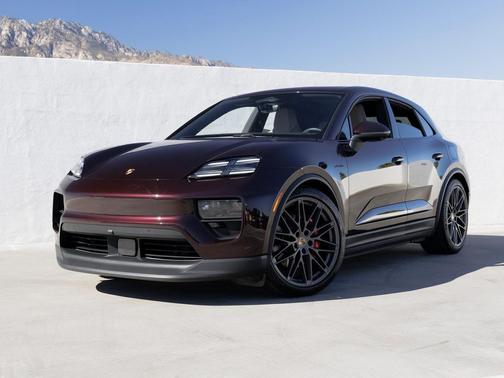 2025 Porsche Macan 4S