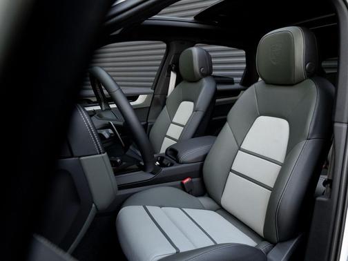 2026 Porsche Cayenne Cayenne E-Hybrid