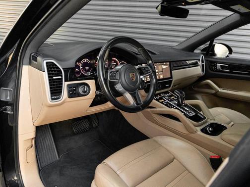 2021 Porsche Cayenne Cayenne