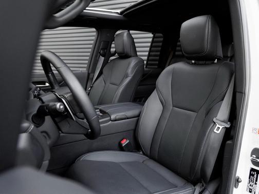 2024 Lexus LX 600 Luxury