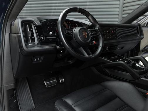 2024 Porsche Cayenne Turbo GT