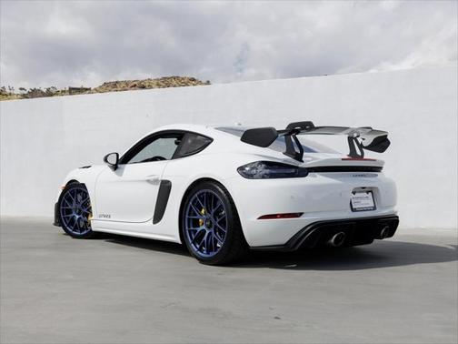2024 Porsche 718 Cayman GT4 RS