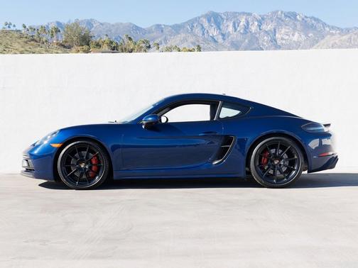 2024 Porsche 718 Cayman GTS 4.0