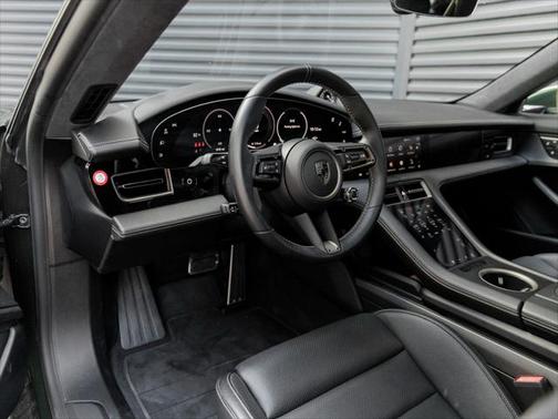 2025 Porsche Taycan Turbo S