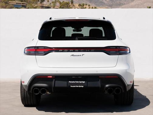 2024 Porsche Macan Base