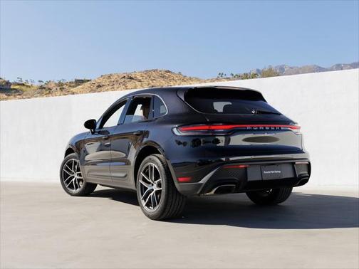 2024 Porsche Macan Base