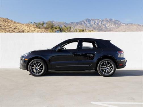 2024 Porsche Macan Base