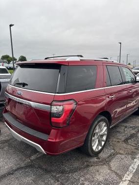 RUBY RED METALLIC TINTED CC 2019 Ford Expedition PLATINUM
