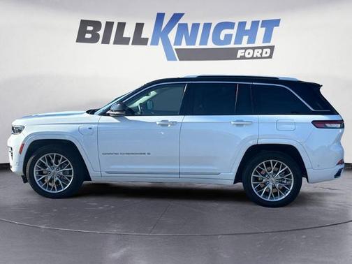 2022 Jeep Grand Cherokee SUMMIT