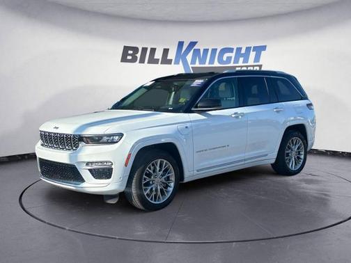 2022 Jeep Grand Cherokee SUMMIT
