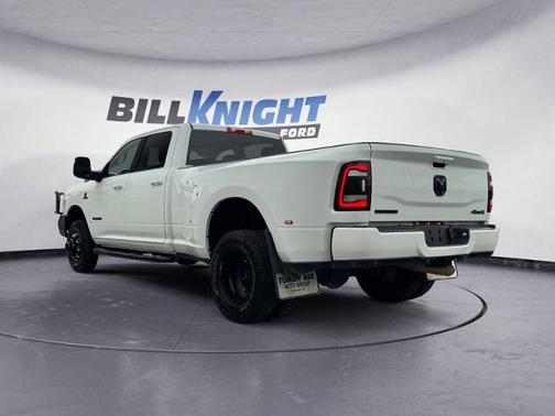 Bright White Clearcoat 2024 RAM 3500 BIG HORN