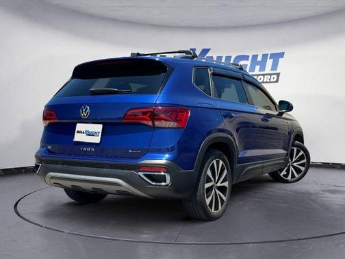 Blue Dusk 2023 Volkswagen Taos 1.5T SE
