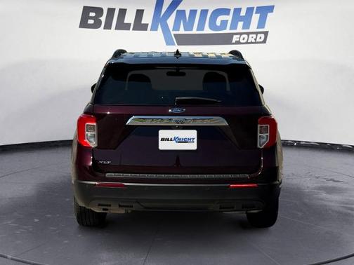 JEWEL RED MET TINTED CC 2023 Ford Explorer XLT